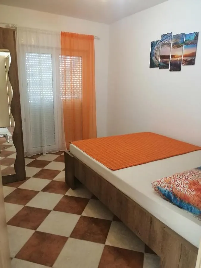 Apartments With A Parking Space Vir - 20183 Croatia