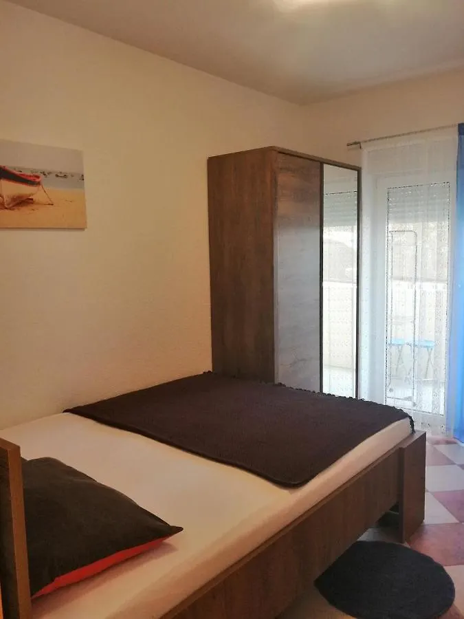 Apartments With A Parking Space Vir - 20183 Croatia