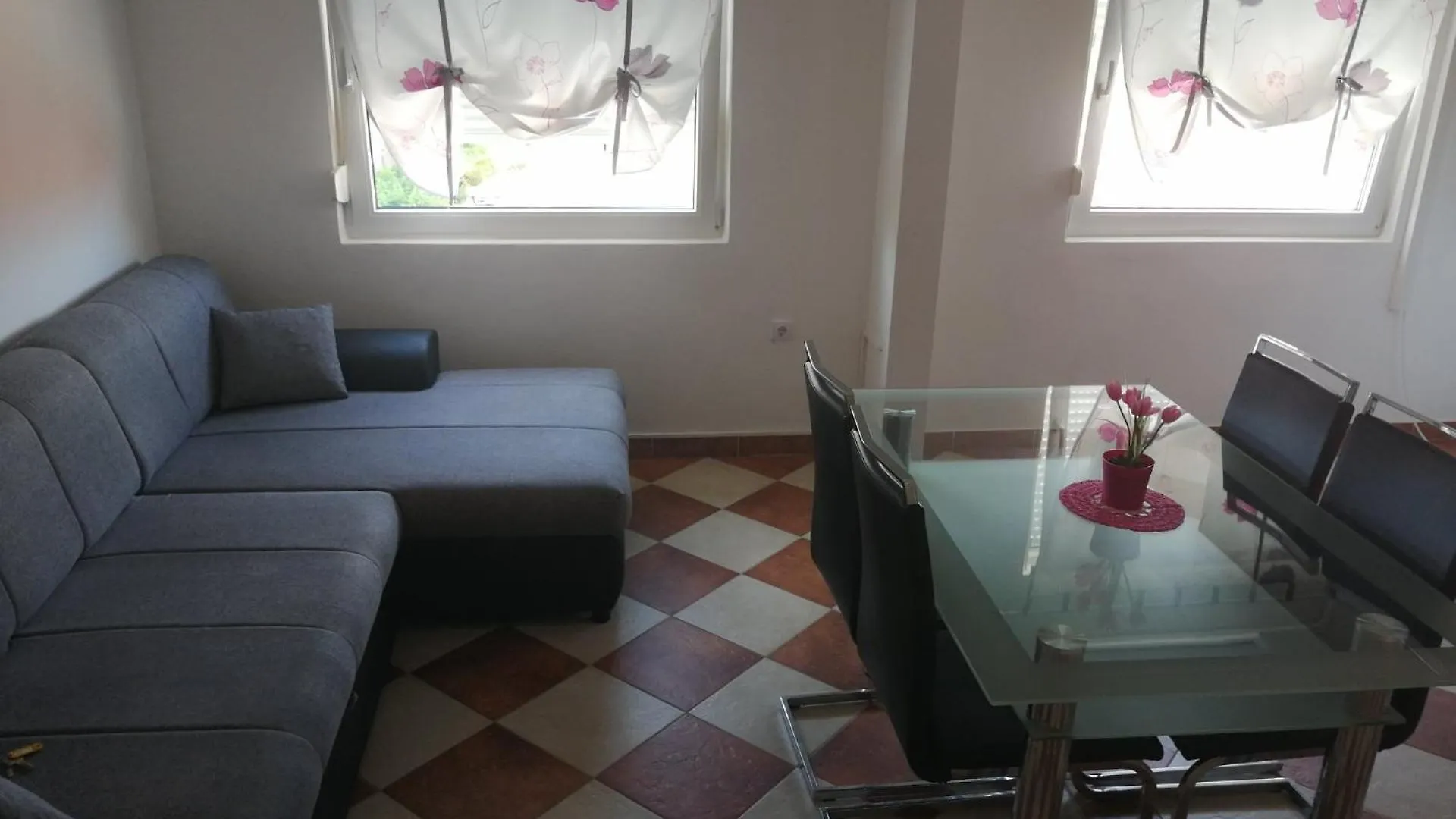 Apartments With A Parking Space Vir - 20183 0*,